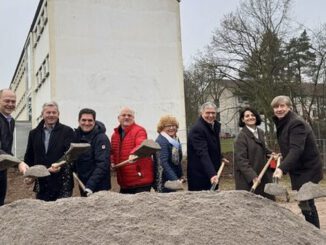 Kohlheckschule wird vierzügig: Neubau mit Mensa, Ganztagsräumen und Doppelsporthalle soll bis 2028 fertig sein