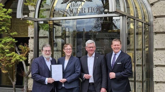 Wiesbaden erteilt Baugenehmigung für Umbau des Hotels Nassauer Hof mit Aufstockung und Glaskuppel