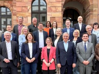 Wiesbaden: Neuer Magistrat nimmt Arbeit im Rathaus auf