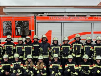 Wiesbaden nimmt Grundausbildungslehrgang wieder auf: 23 neue Einsatzkräfte qualifiziert